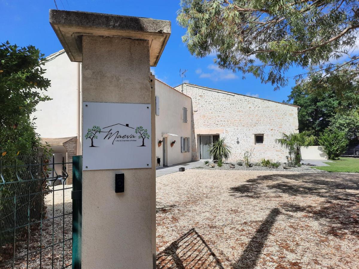 Gite 4 Personnes Avec Piscine Entre Saintes Et Royan Balanzac Exterior foto
